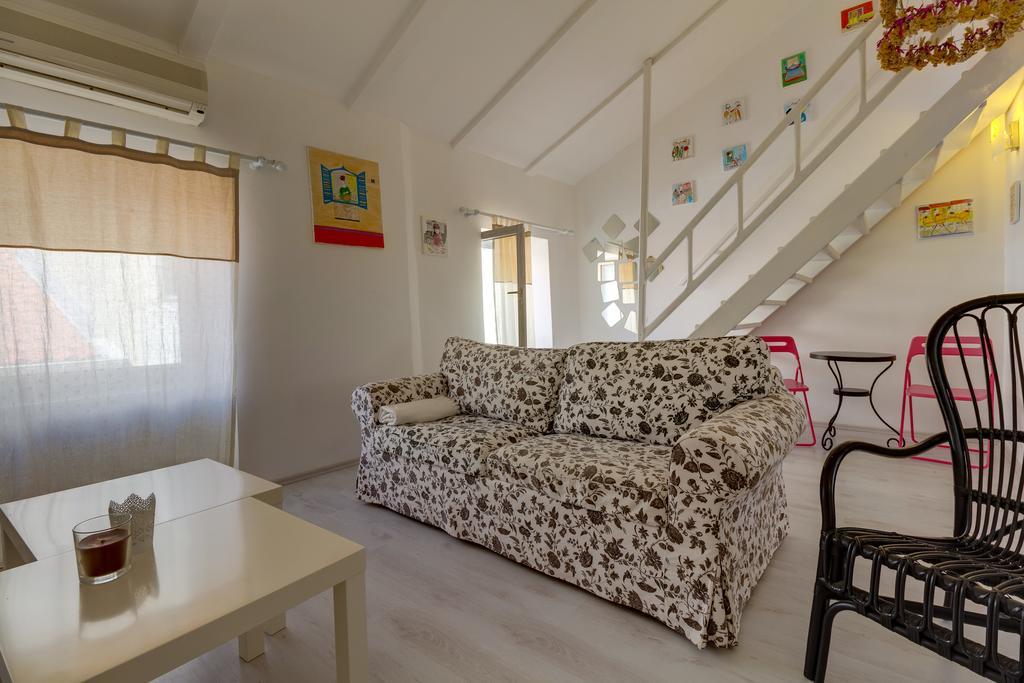 Apartments Mandarina Mali Losinj Phòng bức ảnh