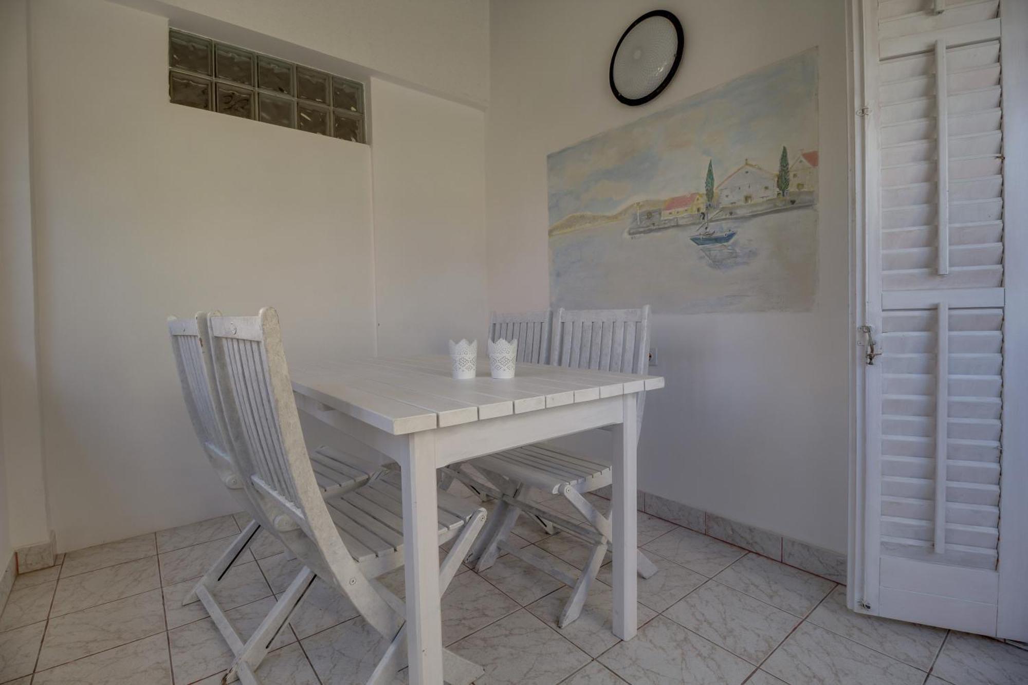 Apartments Mandarina Mali Losinj Phòng bức ảnh