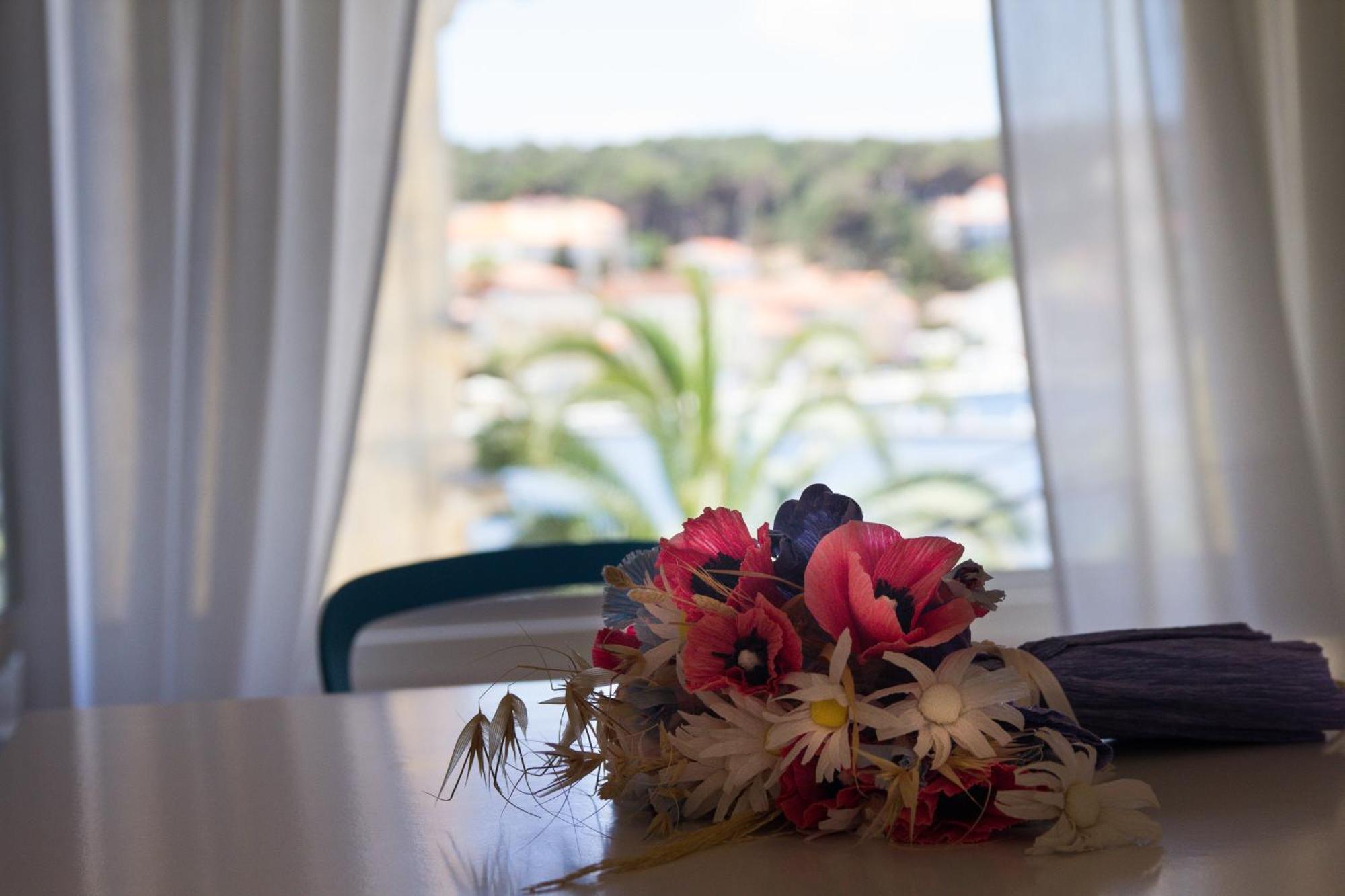 Apartments Mandarina Mali Losinj Phòng bức ảnh