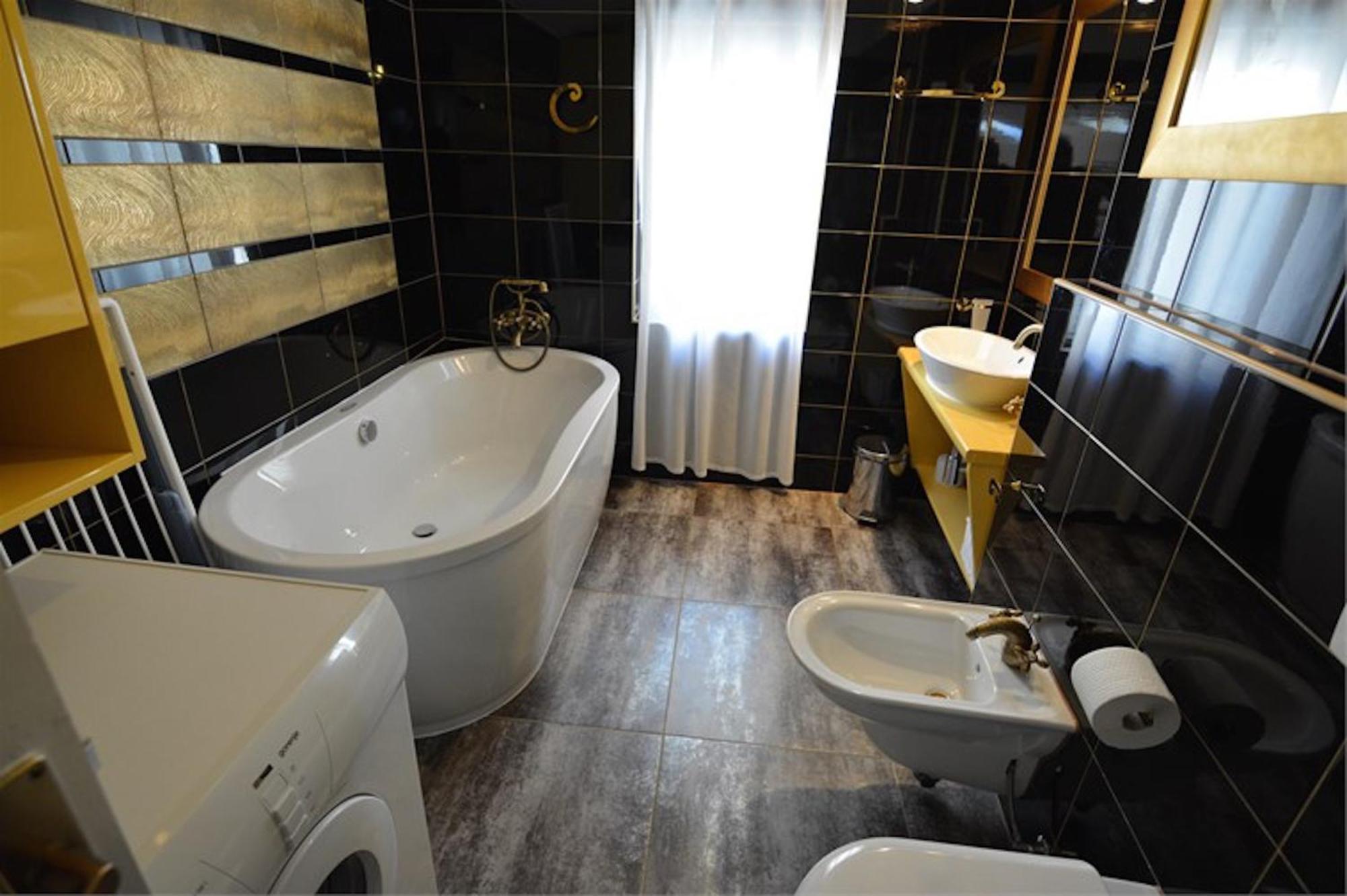 Apartments Mandarina Mali Losinj Phòng bức ảnh